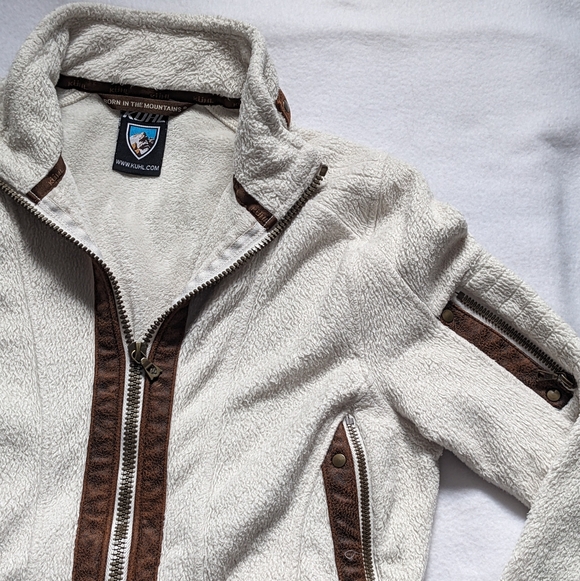 Women's Cream and Brown Jacket - Picture 3 of 9